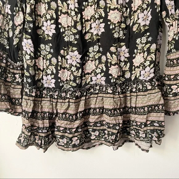 American Eagle Floral Bell Sleeve V-Neck Blouse - Picture 4 of 5